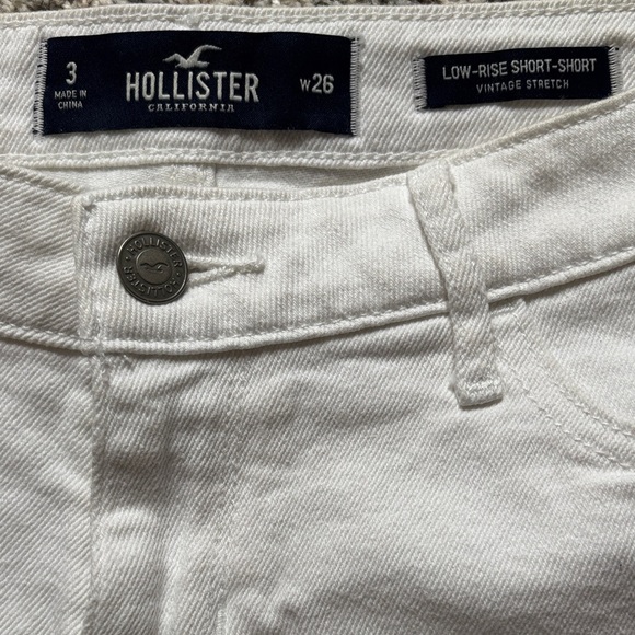 Hollister White Distressed Frayed Denim BOOTY shorts - Picture 2 of 5